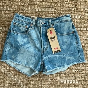 levi's 501 shorts size 27 new with tags